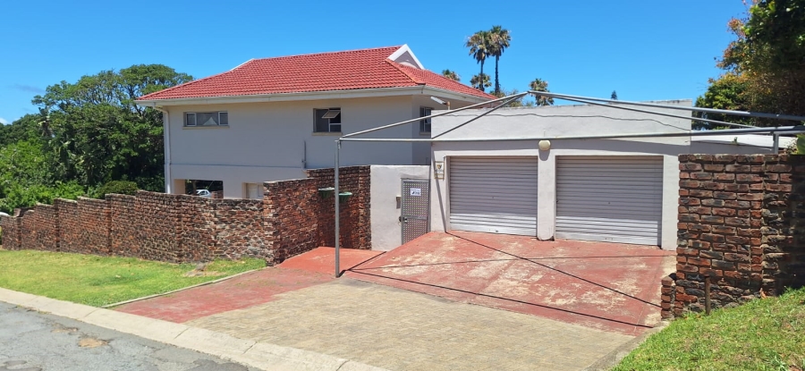 5 Bedroom Property for Sale in Gonubie Eastern Cape